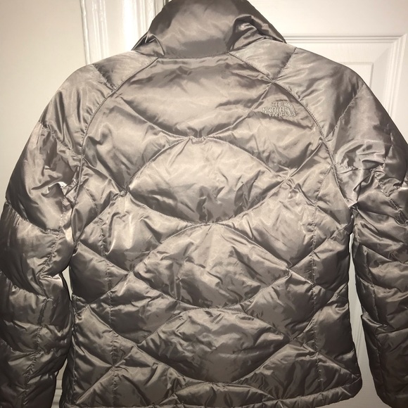 Down North Face winter coat - Picture 3 of 3